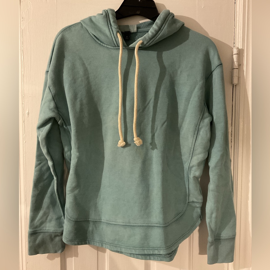 Universal Threads Sweatshirt